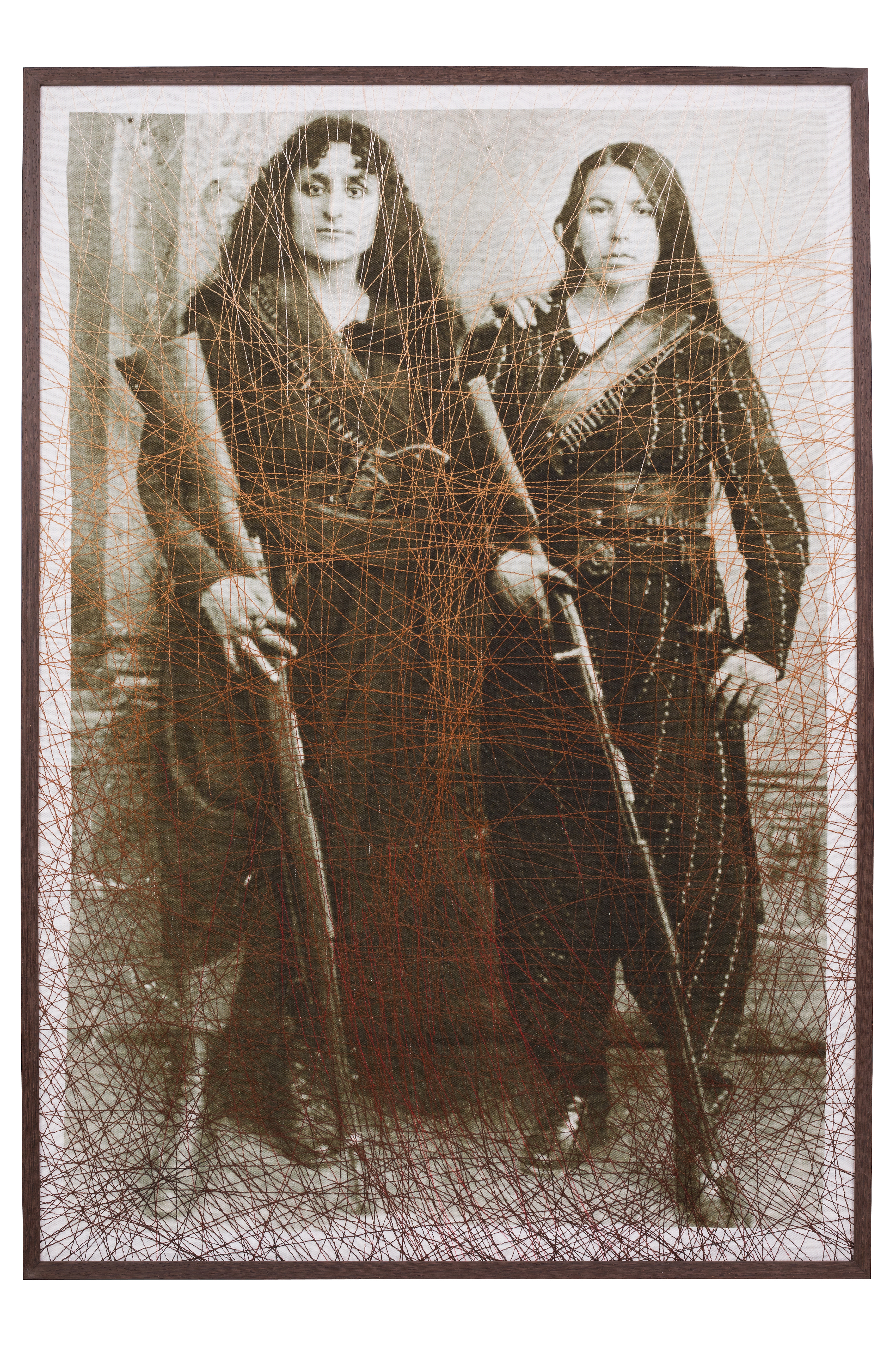 Eylem Aladogan, Two Women and the reminiscence of Earth, Steel and Fire, 2017/2019.  Foto: Tommy de Lange